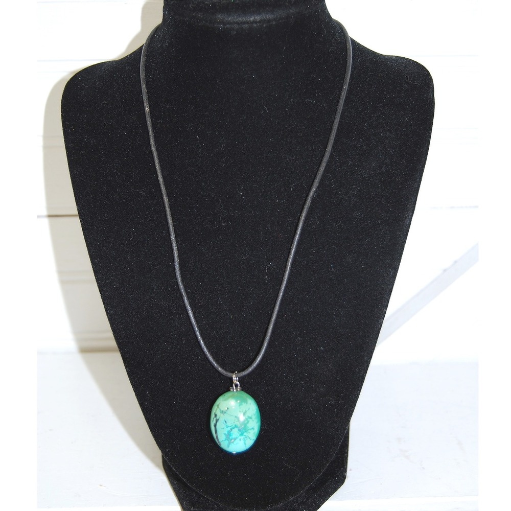 Vintage Turquoise‎ necklace 18" leather necklace 1x1" gemstone pendant Unisex